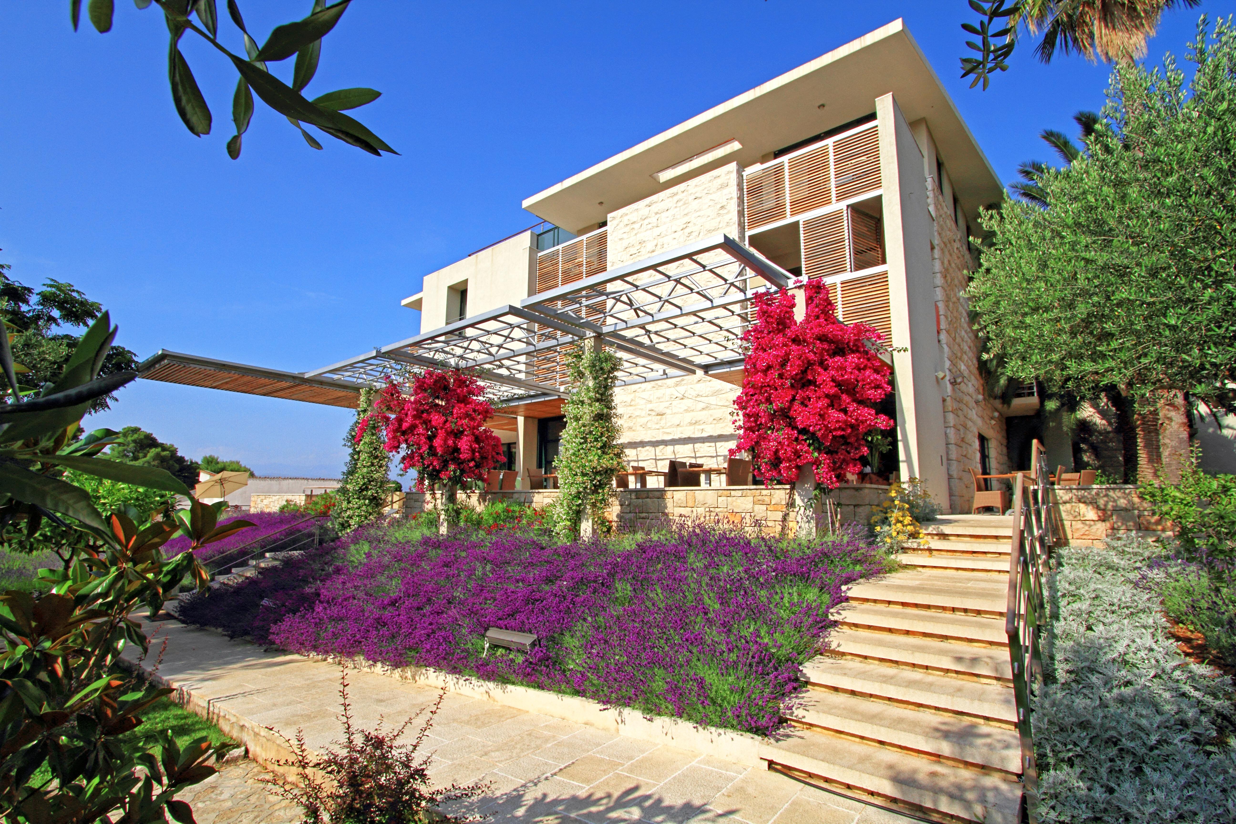 Aminess Vival Velaris Resort Supetar Exterior photo