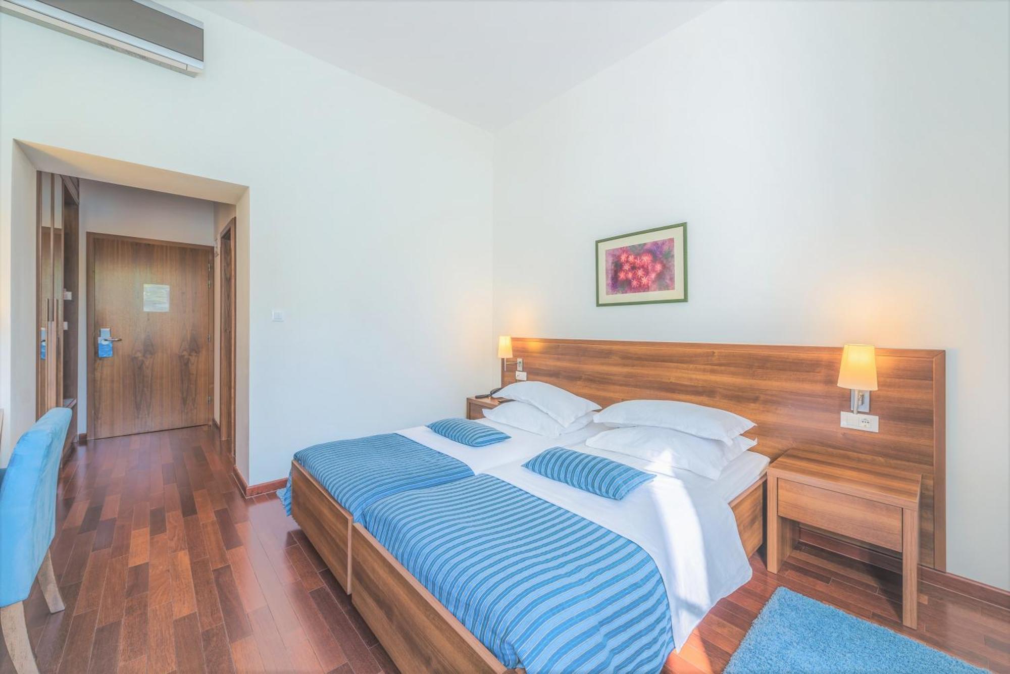 Aminess Vival Velaris Resort Supetar Room photo