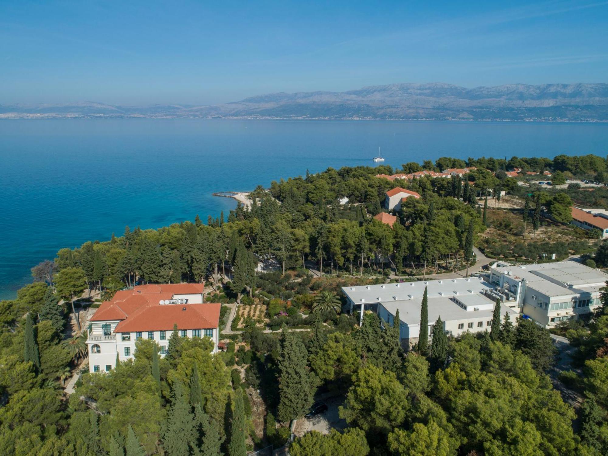 Aminess Vival Velaris Resort Supetar Exterior photo
